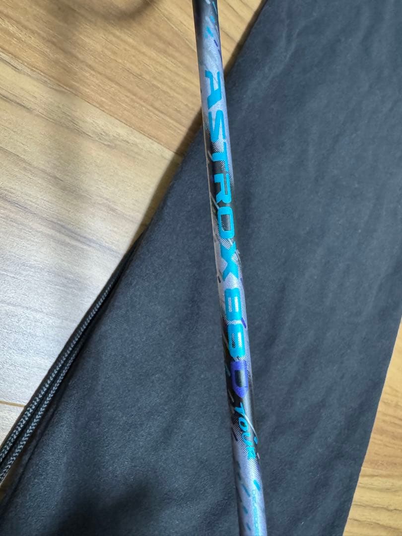 YONEX バドミントンラケット アストロクス88D ツアー 4UG6 ケース付