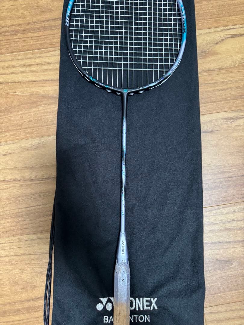YONEX バドミントンラケット アストロクス88D ツアー 4UG6 ケース付