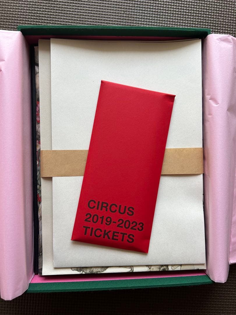 ヒグチユウコ　特装版　画集　2023