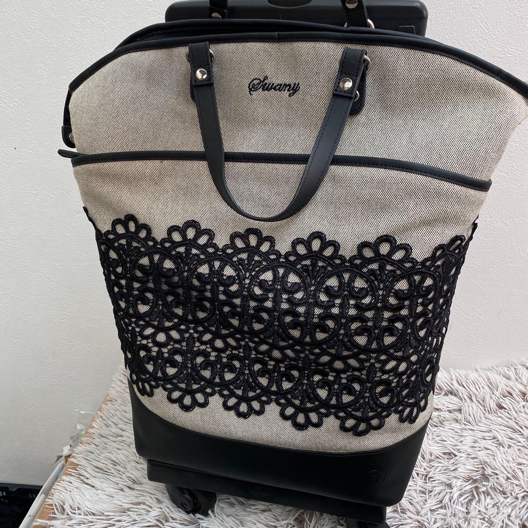 swany スワニー 近沢レース フローレンス　ポシェット付