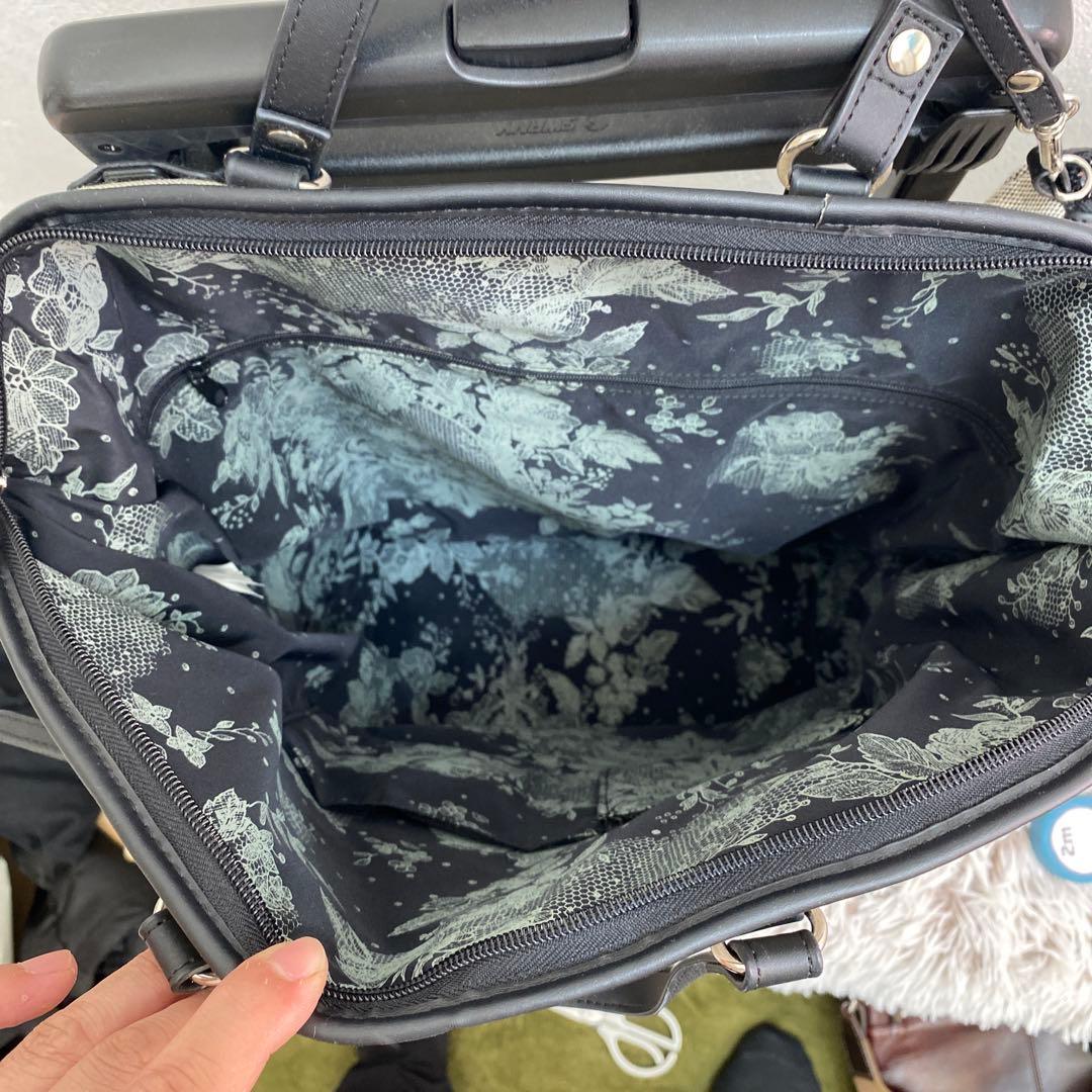 swany スワニー 近沢レース フローレンス　ポシェット付