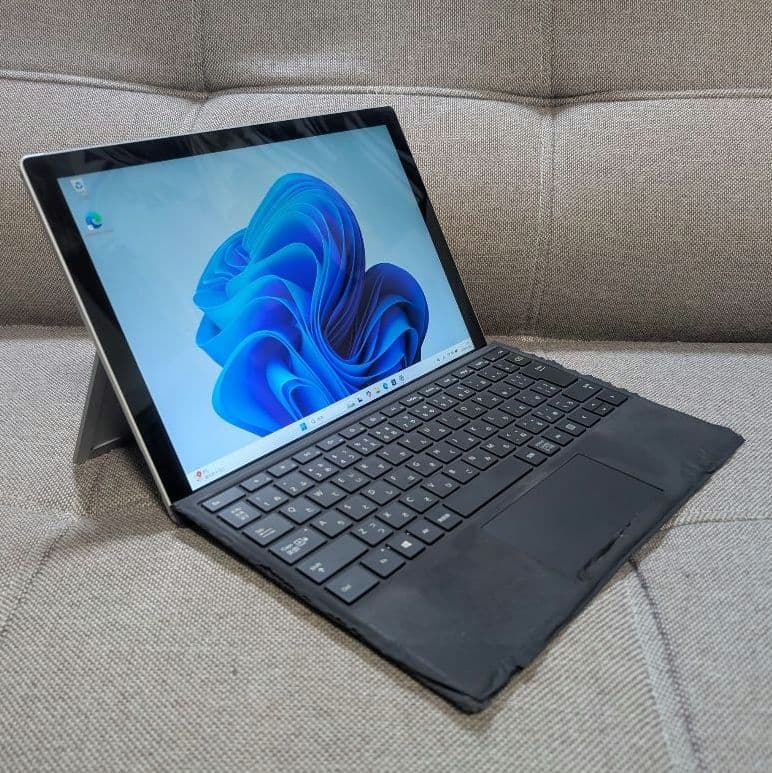 Surface Pro 7 i5 8GB 256GBタイプカバー付き ⅲ