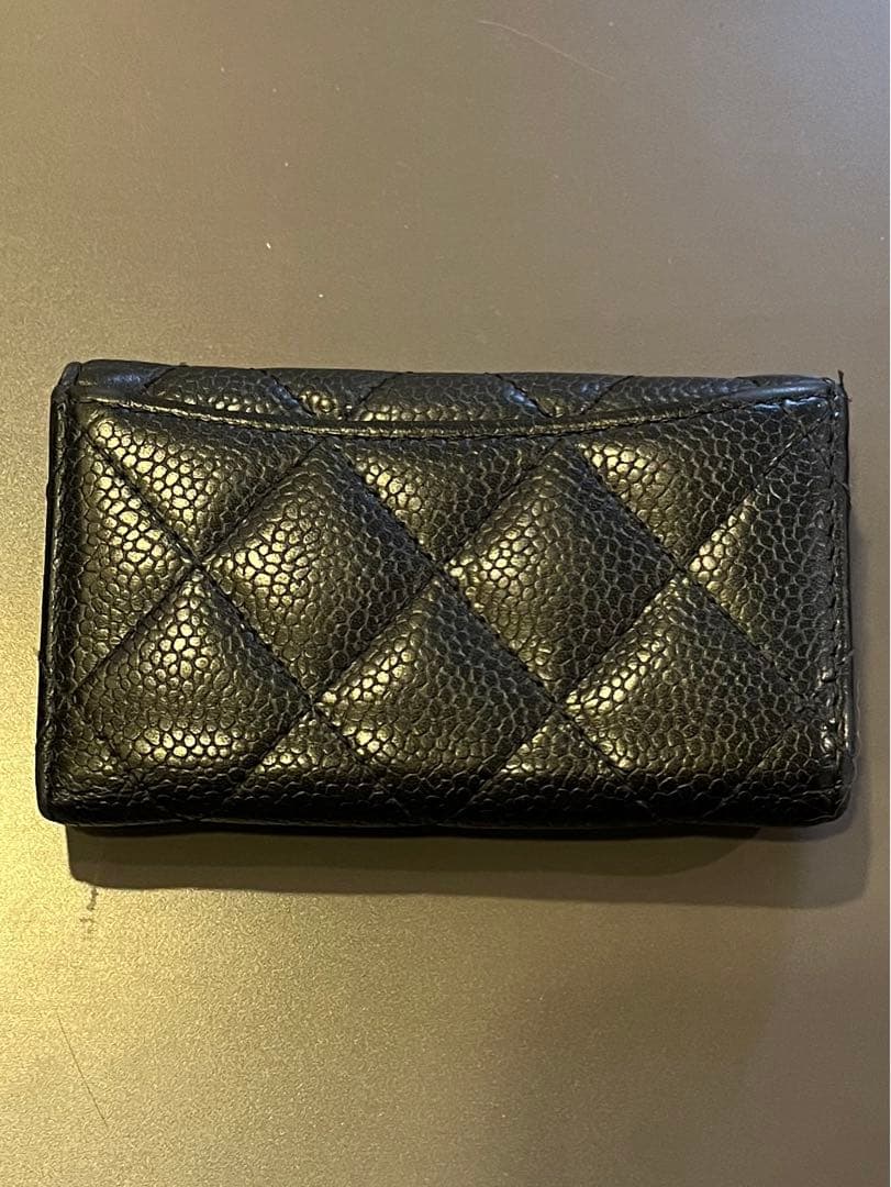 シャネルマトラッセ 6連キーケース キャビアスキン ゴールド金具