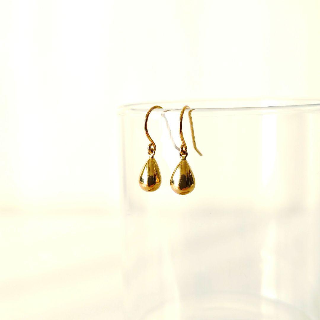 K18 18金 イエローゴールド ティアドロップ型 ピアス