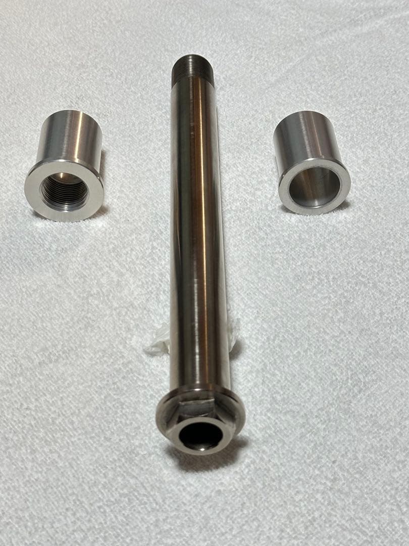 カワサキ ZRX1200 クロモリアクスル