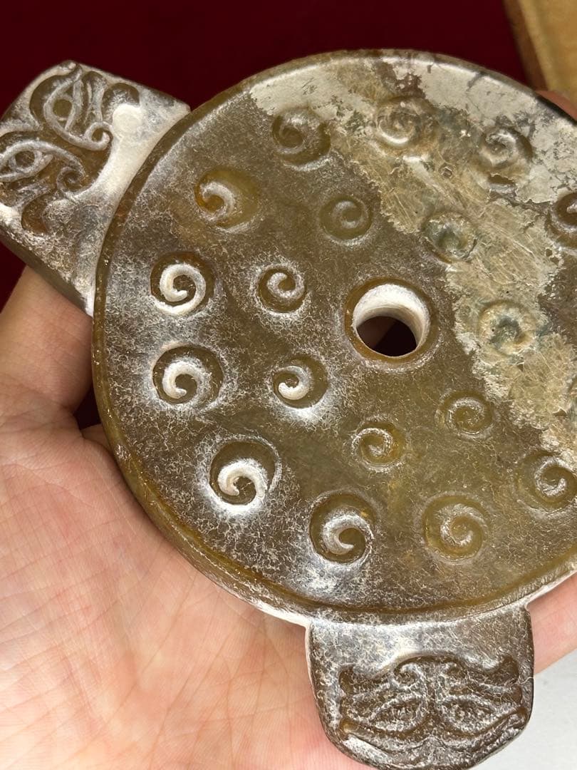 中国戦国時代　青玉　獣首渦文璧　古玉　装飾品　出土品