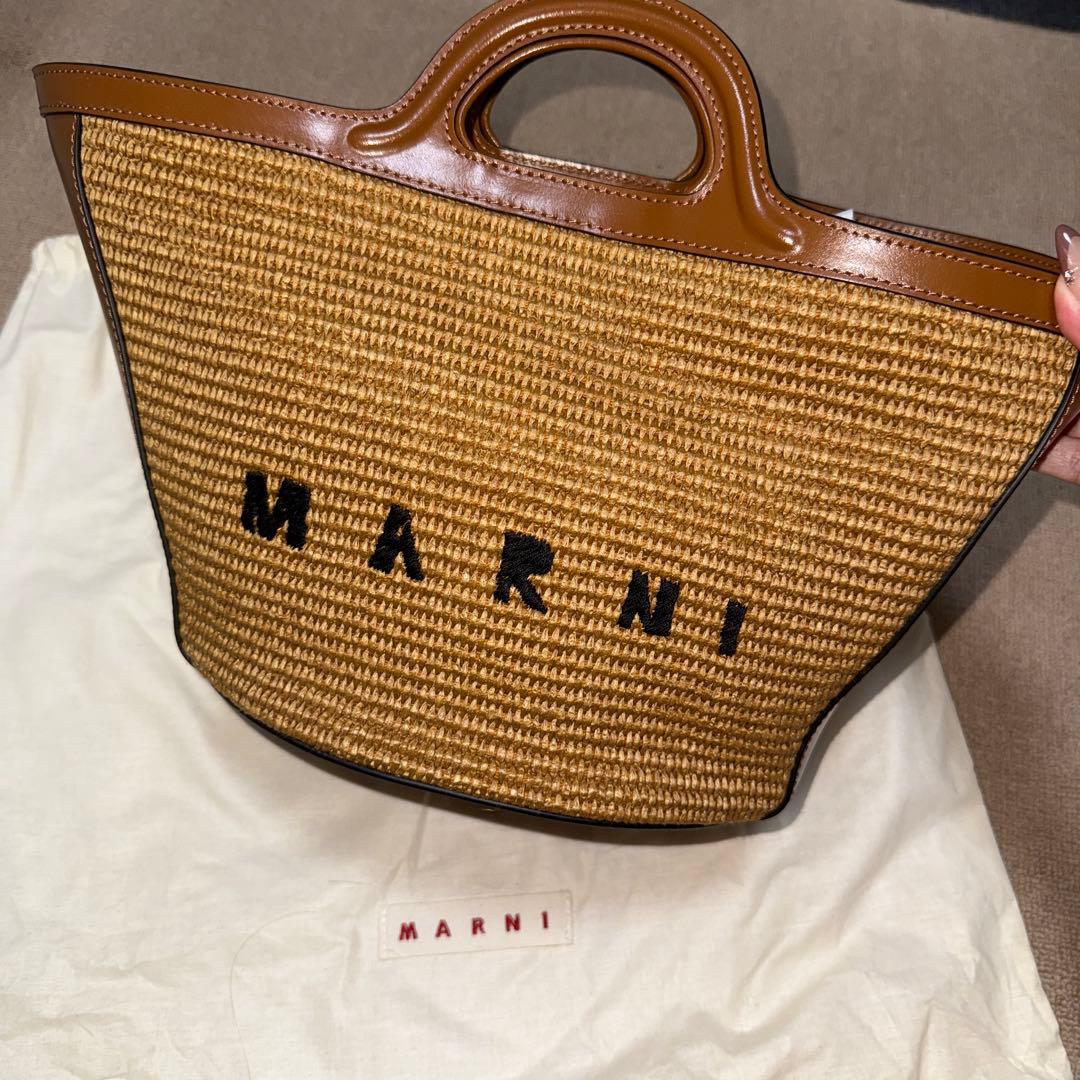 極美品 MARNI カゴバック