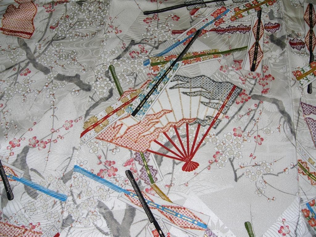 か*ん様 白地扇面元禄梅華柄 絹 身丈約163㎝強裄約67㎝弱未使用超美品並激安