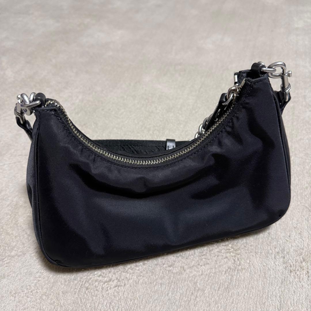 Tory Burch トリーバーチ黒 ナイロン ショルダーバッグ