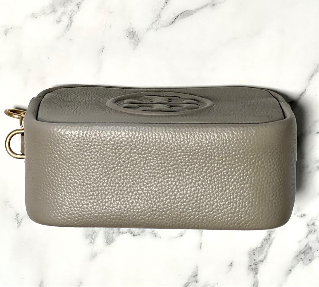 【新品未使用】トリーバーチ　ショルダーバック　人気色