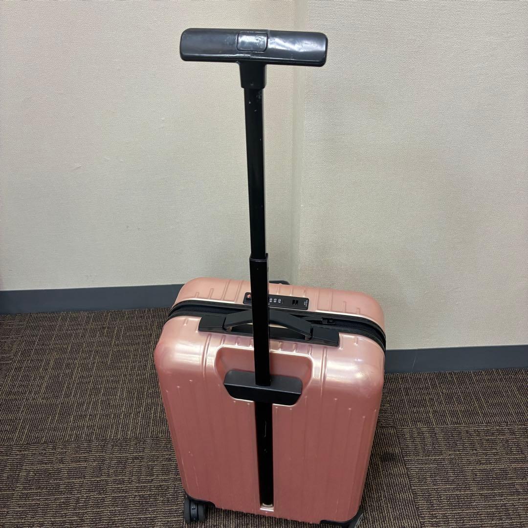リモワ サルサエアー 32L 機内持ち込み 4輪 TSAロック 北米限定 ピンク