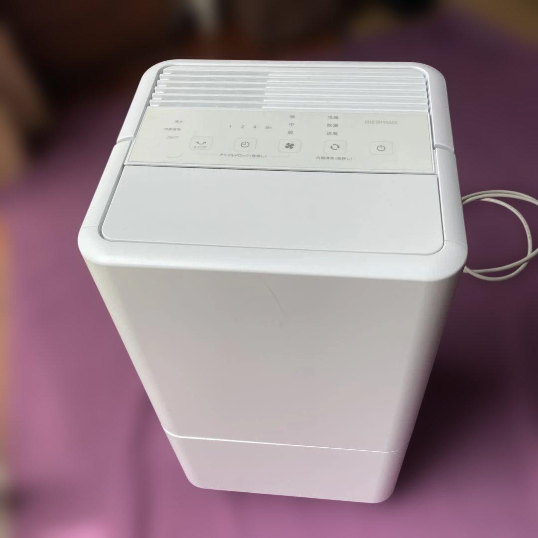 アイリスオーヤマ コンパクトクーラー美品、ほぼ未使用、工事不用