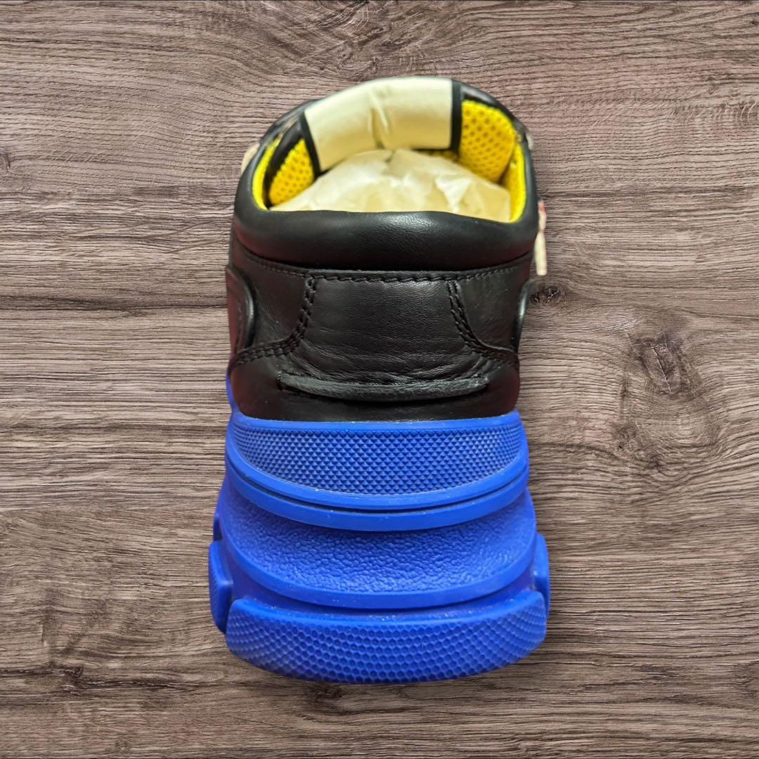 26Q5 GUCCI レザースニーカー ブラック×ブルー サイズ8 箱付き