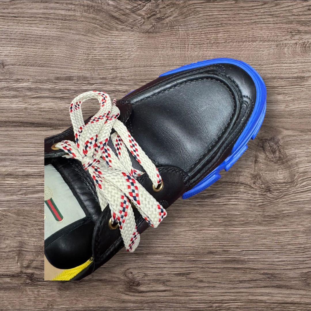 26Q5 GUCCI レザースニーカー ブラック×ブルー サイズ8 箱付き