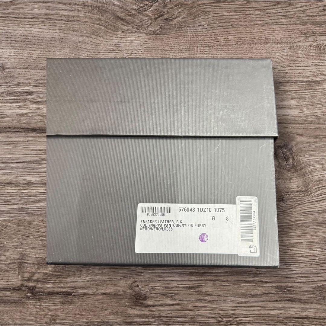 26Q5 GUCCI レザースニーカー ブラック×ブルー サイズ8 箱付き