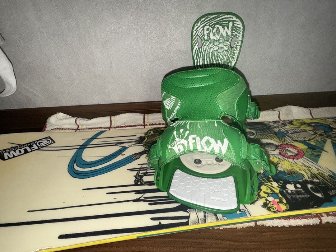 2点セットSALOMONスノーボード FLOWビンディング 最終価格