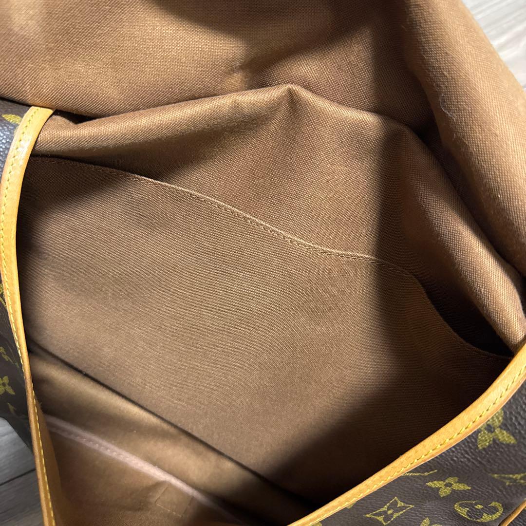 ルイヴィトン ショルダーバッグ モノグラム ソミュール 35