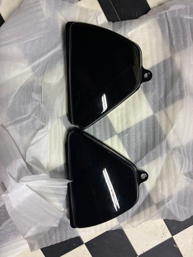 CB400F タンク　サイドカバーセット　新品　ヨンフォア　フォーワン