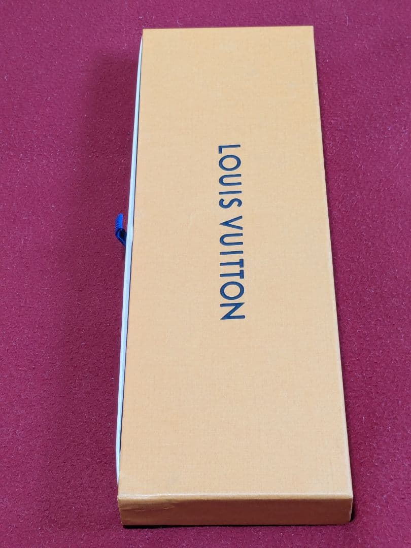 【haruatuking】ルイ・ヴィトン「エシャルプカーディフ」モノグラ