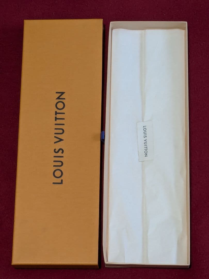 【haruatuking】ルイ・ヴィトン「エシャルプカーディフ」モノグラ