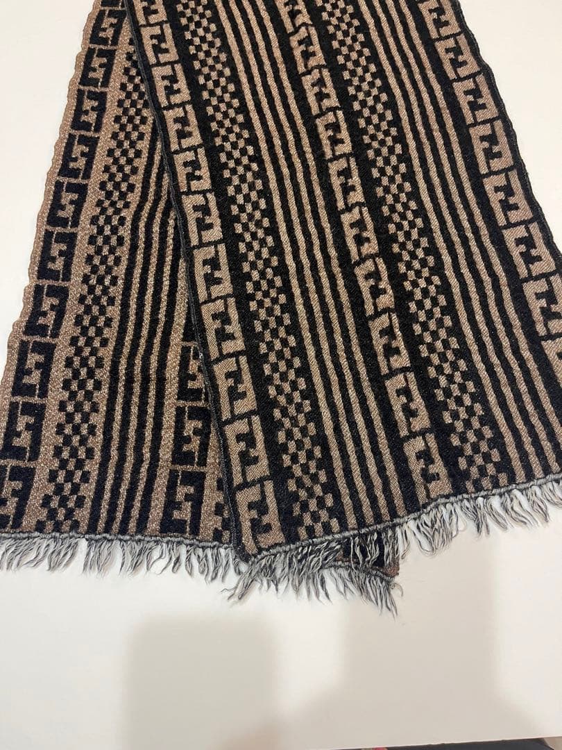 フェンディ☆マフラー ズッカ柄 長方形ストール ロゴ　総柄　ヴィンテージ　F F