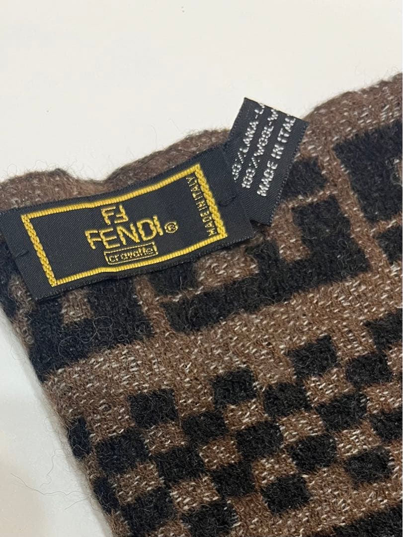 フェンディ☆マフラー ズッカ柄 長方形ストール ロゴ　総柄　ヴィンテージ　F F