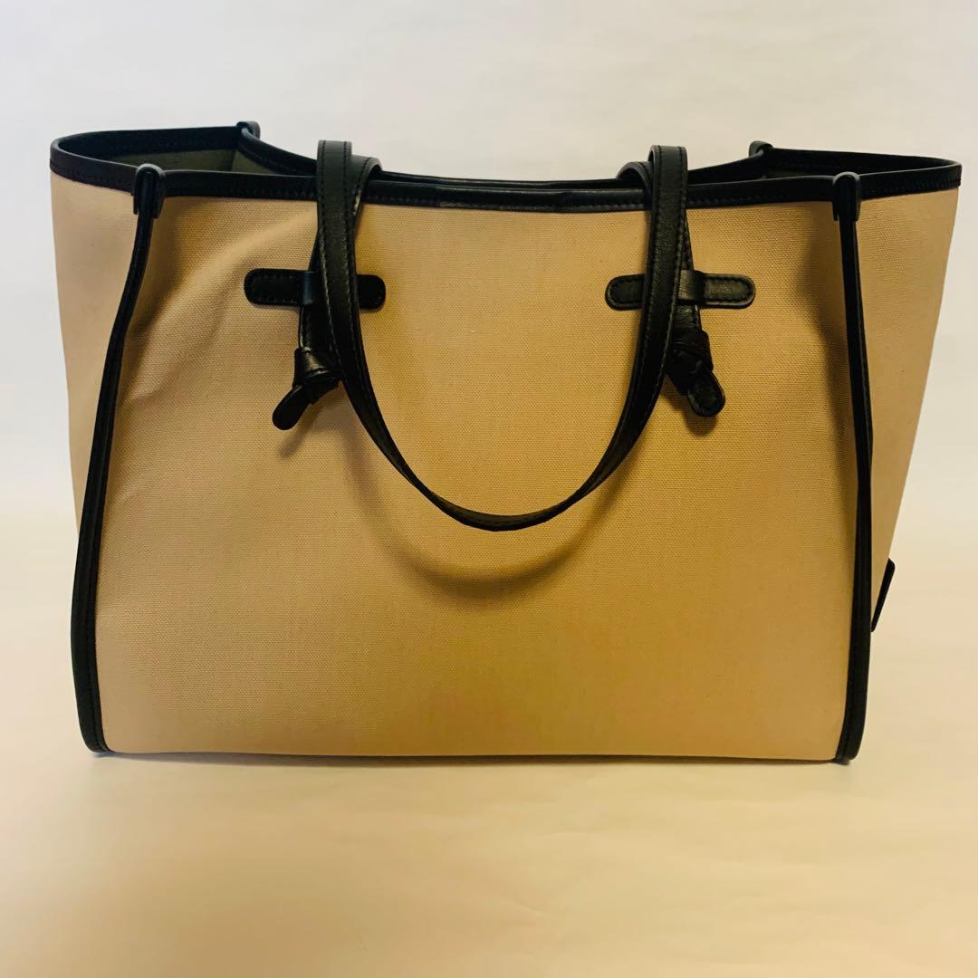 美品　ジャンニ キアリーニ　マルチェッラM タグあり　ポーチ付き