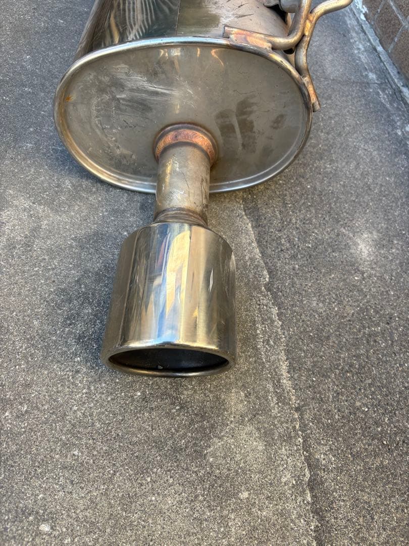 日産ノートE12 HR16 オーテック マフラー　ニスモ