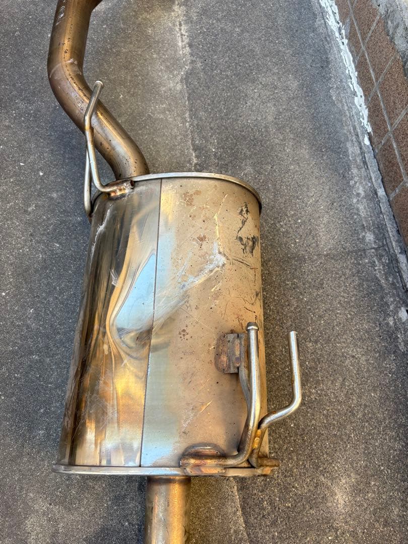 日産ノートE12 HR16 オーテック マフラー　ニスモ