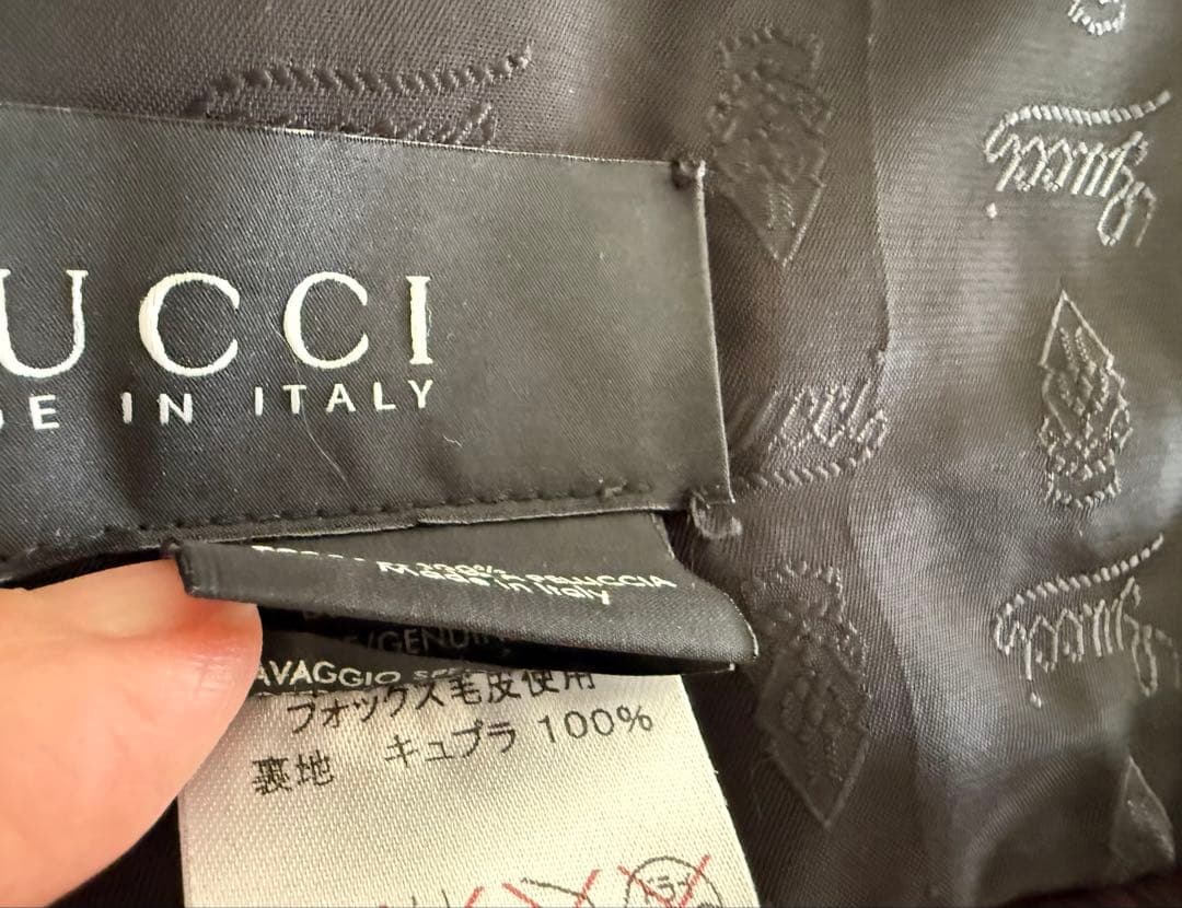 GUCCI ブラックファーストール