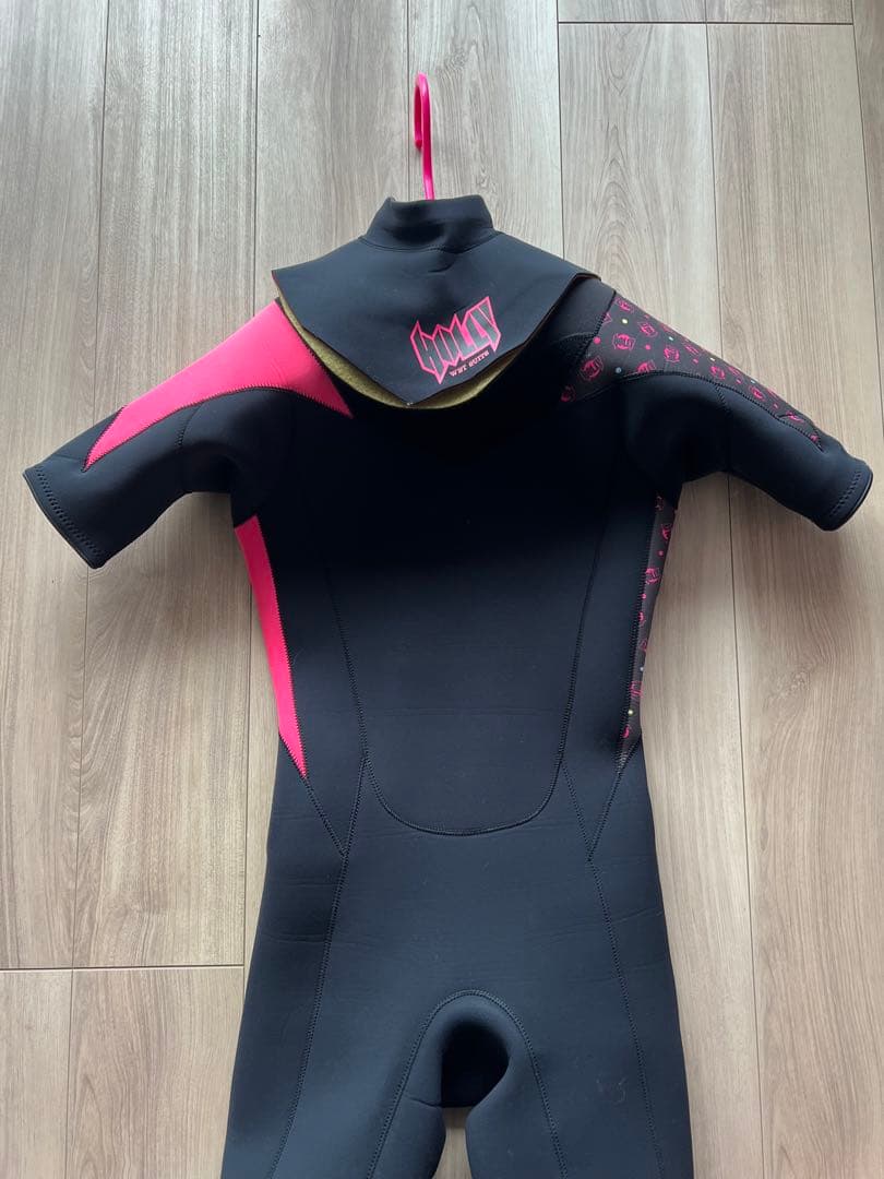 サーフィン・ボディボード holly wet suit