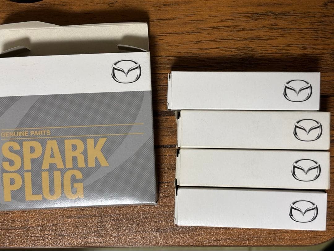 マツダ　ロータリーエンジン　スパークプラグ　セット　純正