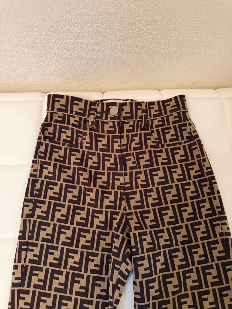 FENDI パンツ