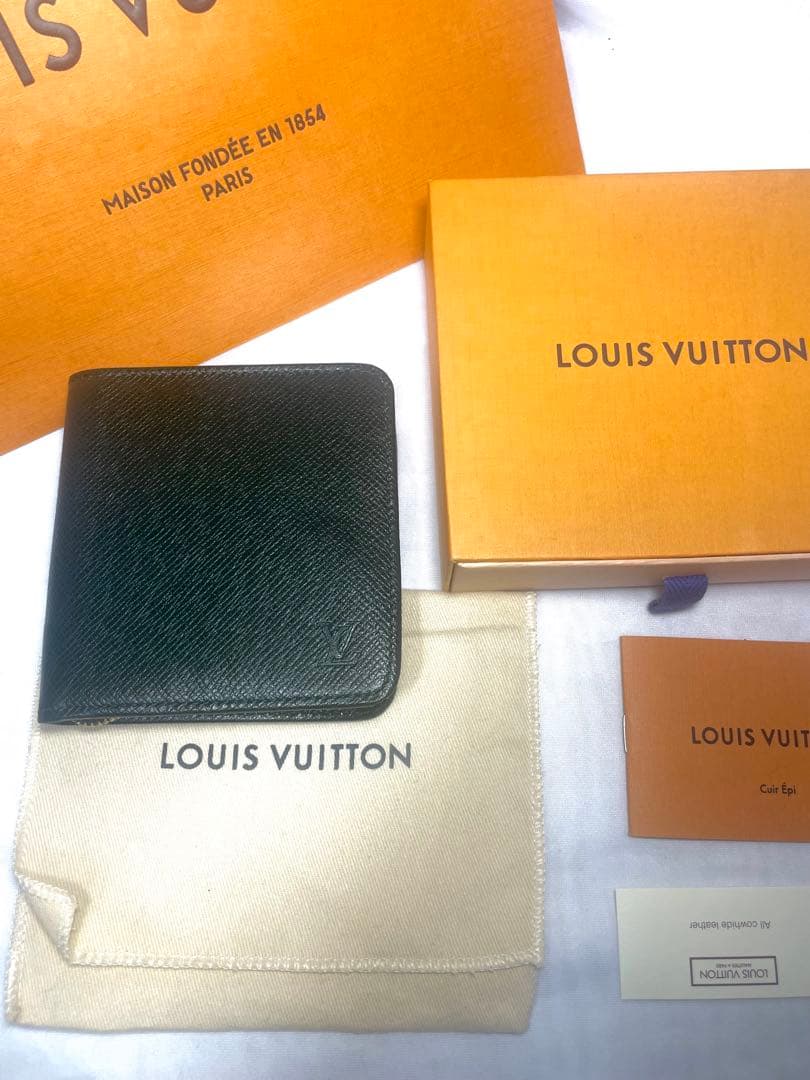 【未使用品】ルイヴィトン タイガ エピセア ポルトビエモネジップ 二つ折り財布