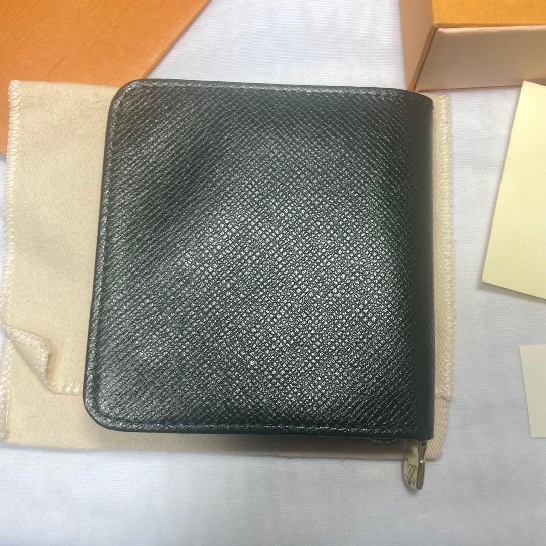 【未使用品】ルイヴィトン タイガ エピセア ポルトビエモネジップ 二つ折り財布