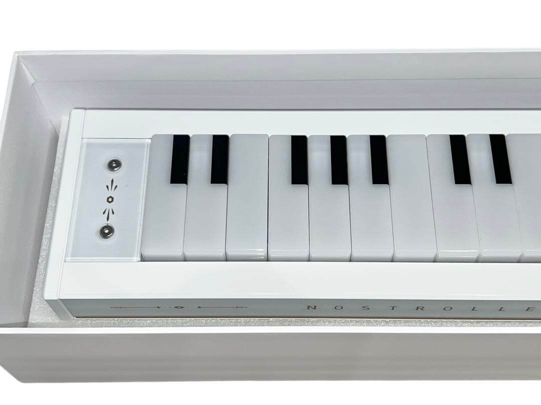 美品　ノスタルジア　キーボード ピアノ コントローラー　NOSTROLLER