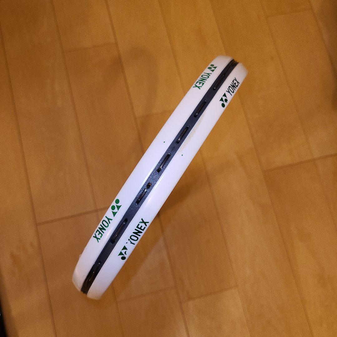n*o様 YONEX ボルトレイジ5V グレイッシュホワイト UL0