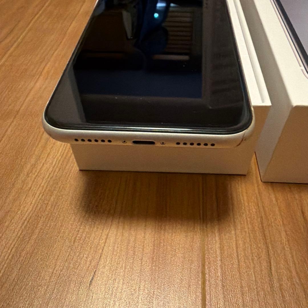 Apple iPhone XR ホワイト 　64GB