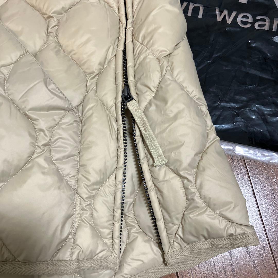 美品TAION タイオン MILITARY V NECK WZIPダウンベスト