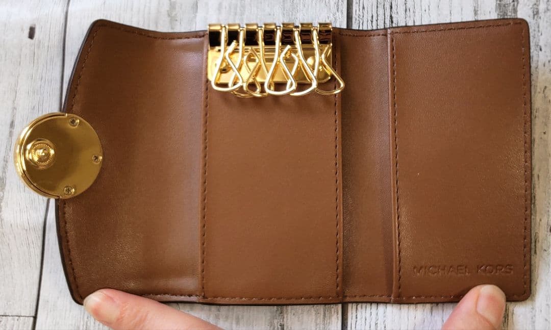 新品　未使用　マイケルコース　キーケース　MICHAEL KORS　バニラ