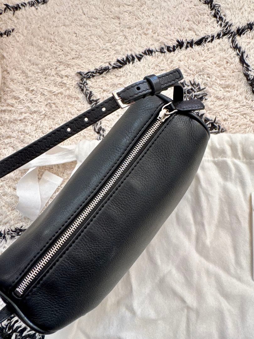 【美品】The Row 90's Bag ブラック (カード未開封）