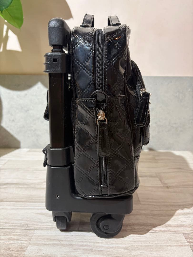 スワニー　ロック付きキャリーケース