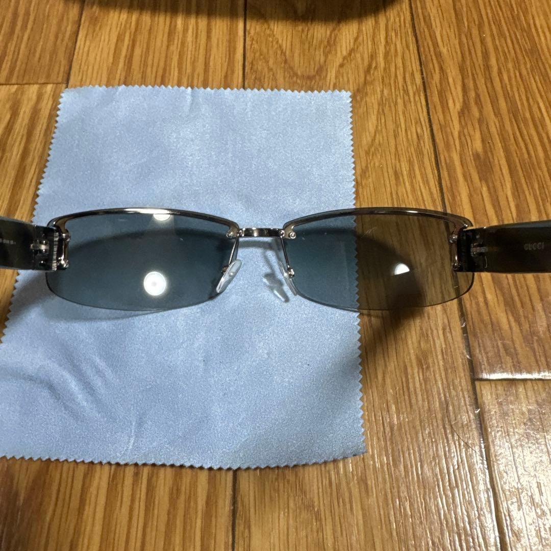 GUCCI メタルフレーム サングラス
