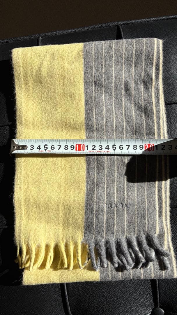 PRADA プラダ　イエロー グレー ストライプ マフラー