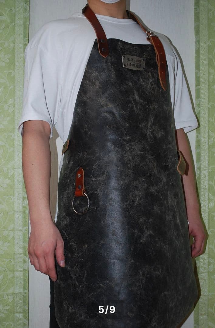 Brickwalls and Barricades　本革エプロン
