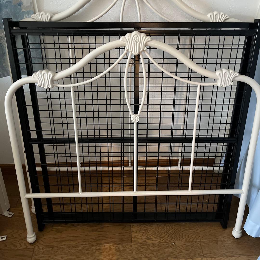 MiaMama　直接引き取りローラアシュレイ　シングル　ベッドフレーム