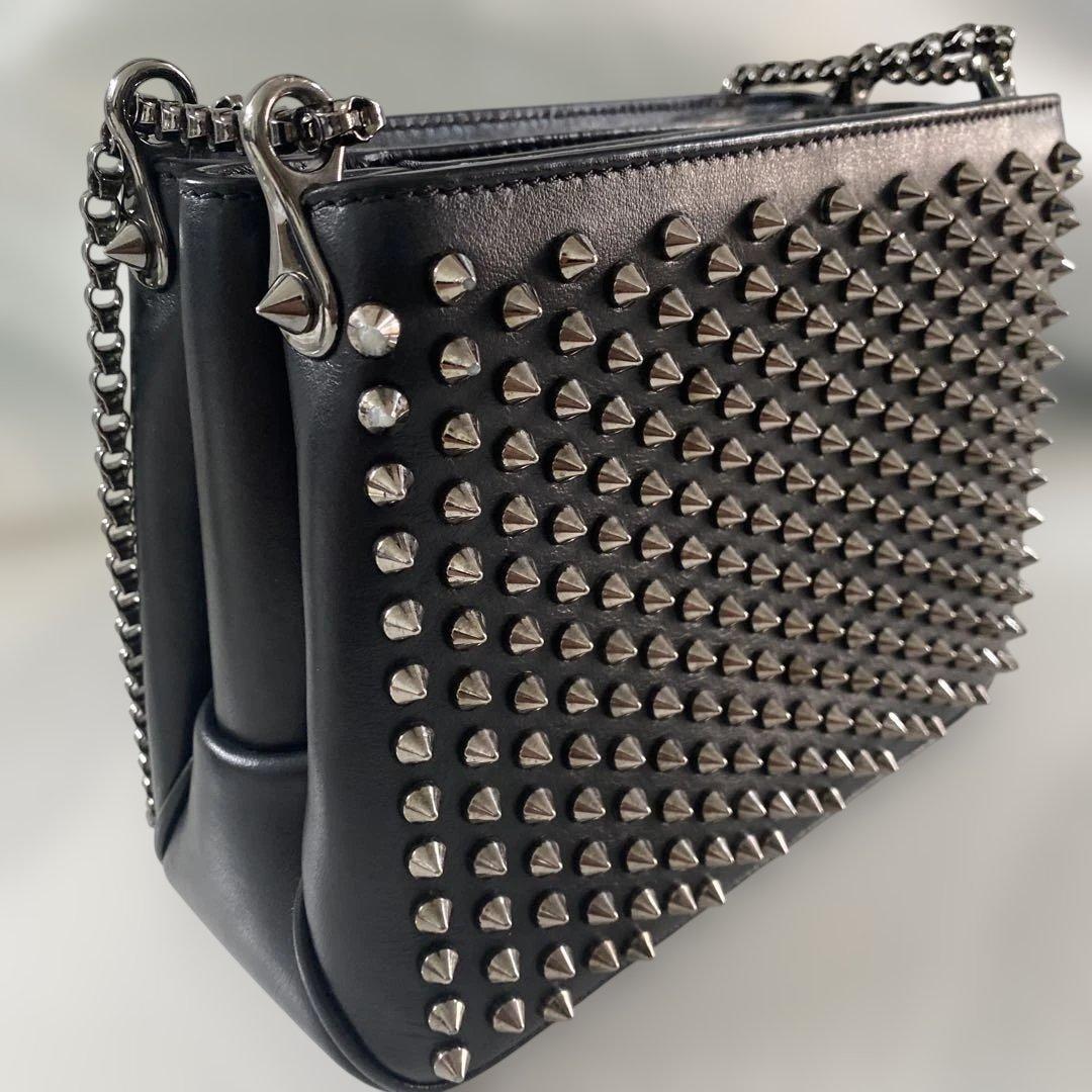 クリスチャン・ルブタン チェーン ショルダー バッグ トリルビ