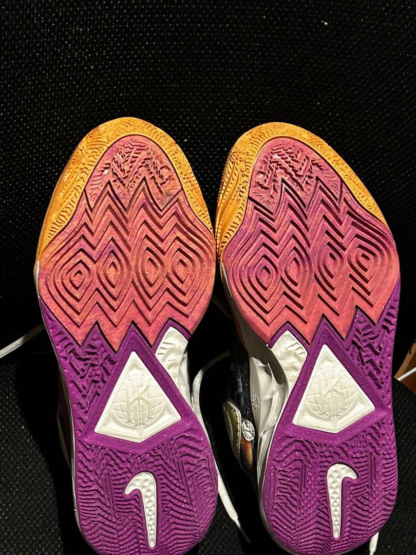 Nike カイリー 8 Circle Of Life