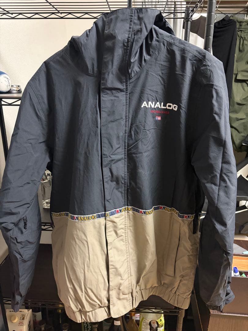 ANALOG フード付きジャケット 黒/ベージュ