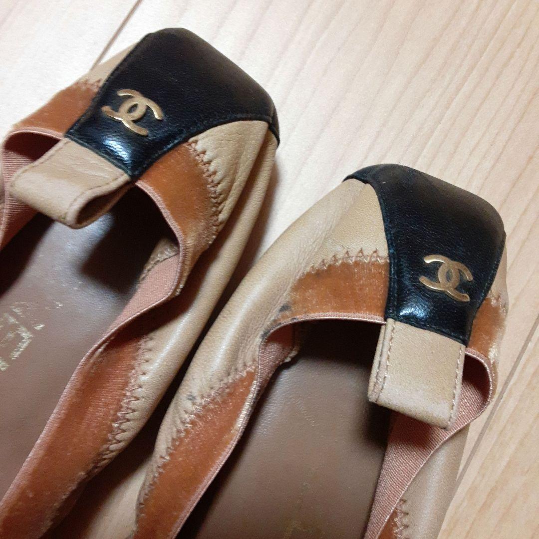 ヤ*コ様 売り切りCHANEL フラットシューズ ベージュ・黒